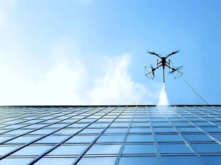 Ramen reinigen met een drone